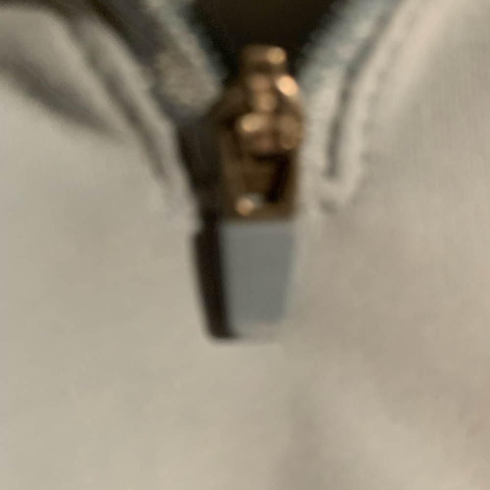. - Picture 2 of 4
